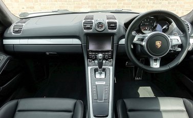 Porsche Cayman GTS 12