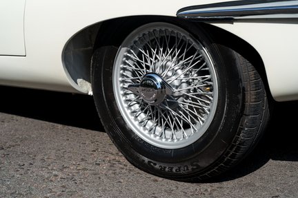 Jaguar E-Type 3.8 Litre Flat Floor FHC 10