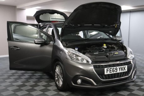 Peugeot 208 PURETECH S/S SIGNATURE 15