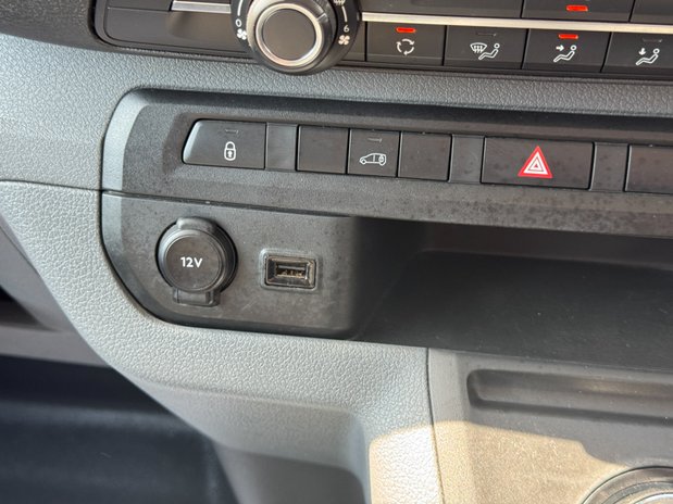 Citroen Dispatch AUTO [SOLD SM] MWB L2H1 Low Roof Prime 3100 Air Con Sensors EURO 6 30