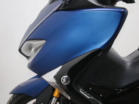 Yamaha Tmax XP 530 D-A TMAX DX 35