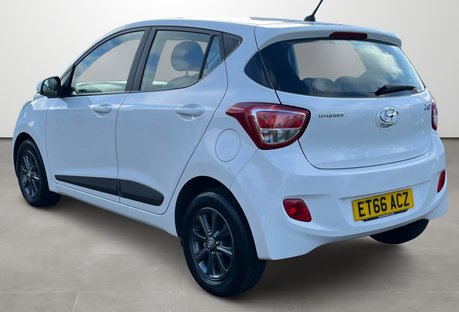 Hyundai i10 1.2 Premium 5dr
