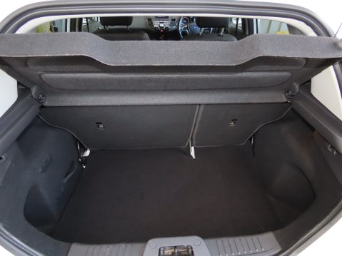 Ford Fiesta TITANIUM 9