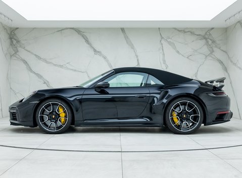Porsche 911 Turbo S Cabriolet (992) 4