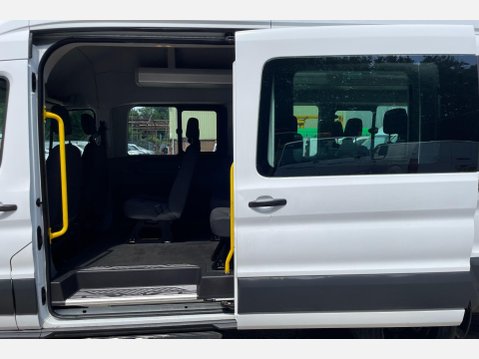 Ford Transit 2.2 TDCi 460 HDT L4 H3 4dr (18 seats) 18