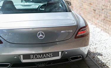 Mercedes-Benz SLS AMG 22