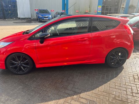 Ford Fiesta ZETEC S RED EDITION 6