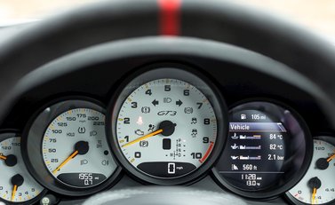 Porsche 911 (991.2) GT3 16