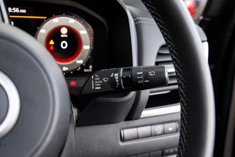 Nissan Qashqai DIG-T N-CONNECTA MHEV 17