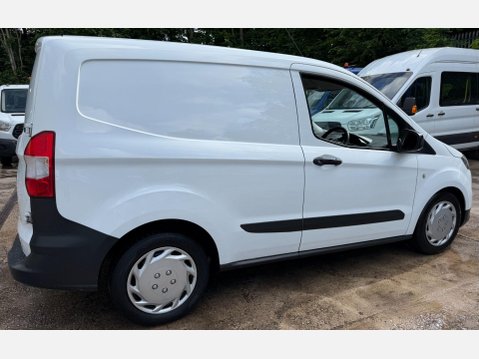 Ford Transit Courier 1.5 TDCi L1 Euro 6 5dr 10