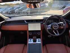 Jaguar F-Pace 2.0 D200 MHEV R-Dynamic Black SUV 5dr Diesel Auto AWD Euro 6 (s/s) (204 ps) 31