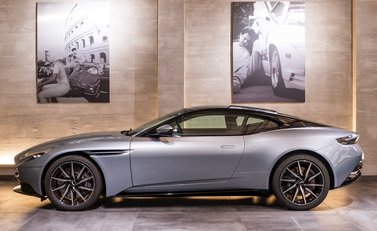 Aston Martin DB11 V12 2