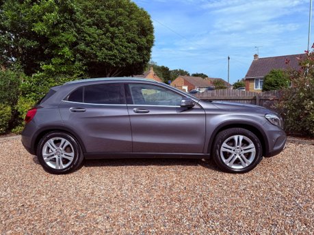 Mercedes-Benz GLA 2.1 GLA200d Sport (Premium) 7G-DCT Euro 6 (s/s) 5dr 4