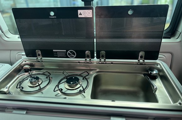 Volkswagen California BEACH 2.0 TDI AUTO CAMPERVAN 42