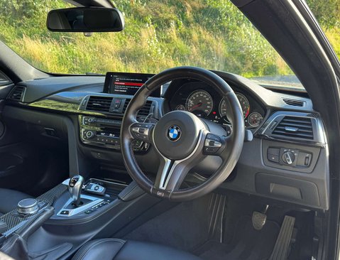 BMW M4 3.0 M4 Competition Edition Package Semi-Auto 2dr 18