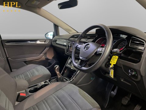 Volkswagen Touran 1.5 TSI EVO R-Line MPV 5dr Petrol Manual Euro 6 (s/s) (150 ps) 12