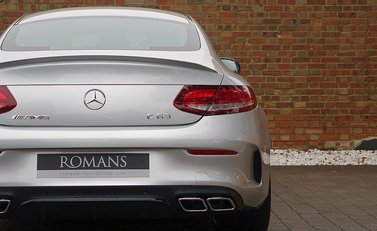 Mercedes-Benz C Class C63 Coupe Premium 13