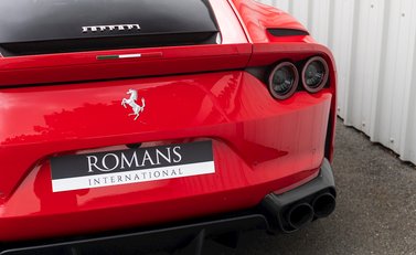 Ferrari 812 Superfast 24