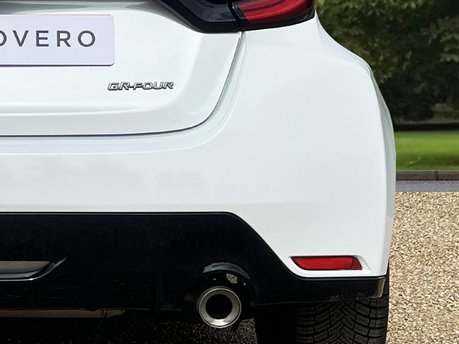 Toyota Yaris GR-Y CIRCUIT 22