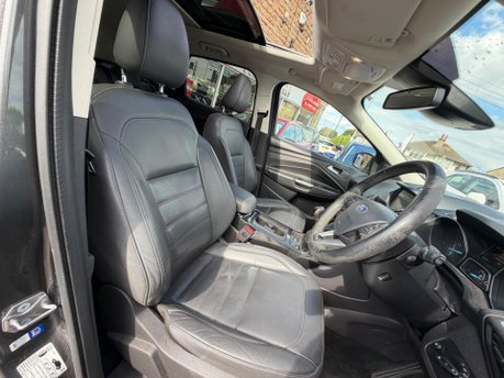 Ford Kuga TITANIUM X EDITION 11
