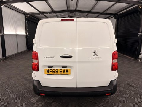 Peugeot Expert 2.0 BlueHDi 1400 Professional Standard Panel Van MWB Euro 6 (s/s) 6dr 39
