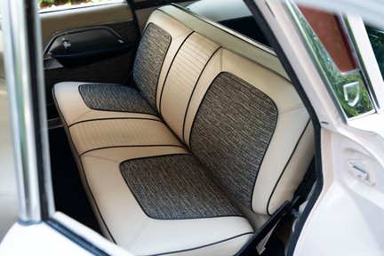 Chrysler New Yorker Town & Country Station Wagon 24