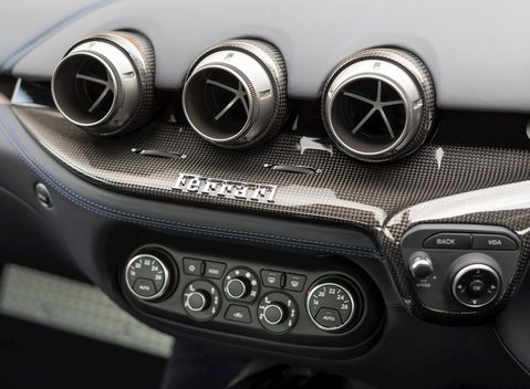 Ferrari F12 Berlinetta 17