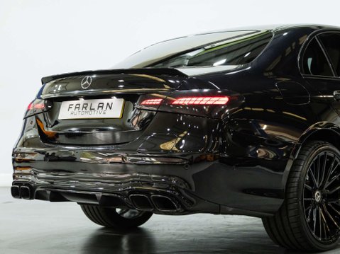 Mercedes-Benz E Class 2.0 E300de 13.5kWh AMG Line Saloon 4dr Diesel Plug-in Hybrid G-Tronic+ Euro 33
