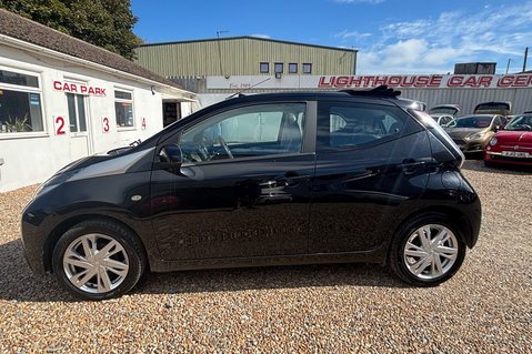 Toyota Aygo VVT-I X-PRESSION..X WAVE..CABRIOLET..LIMITED EDITION.. 8 SERVICES..£20 TAX  4