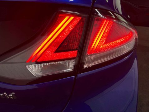 Hyundai IONIQ 1.6 IONIQ Premium SE FHEV Semi-Auto 5dr 48