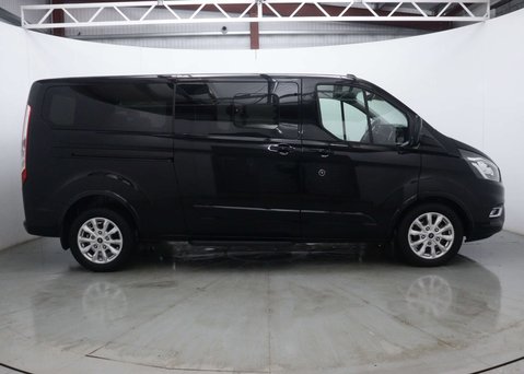 Ford Tourneo Custom 2.0 Tourneo Custom 320 Titanium EcoBlue Auto L2 4dr 11