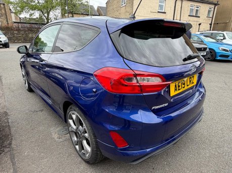 Ford Fiesta ST-LINE 6