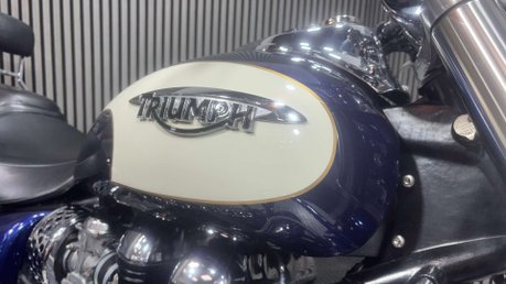 Triumph Bonneville 2011 ONLY 21K NEW MOT CRUISER 865CC 33