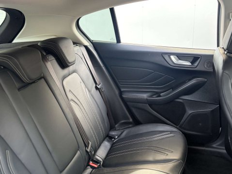 Ford Focus 1.0 Focus Vignale Auto 5dr 17