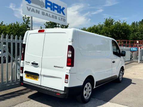 Renault Trafic 2.0 dCi Blue SL30 Advance Panel Van 5dr Diesel Manual L1 H1 Euro 6 (s/s) (1 29