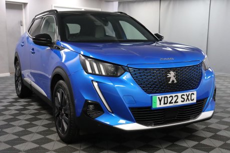 Peugeot 2008 GT PREMIUM 30