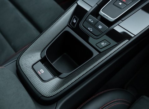 Porsche 911 Carrera GTS (992) 22