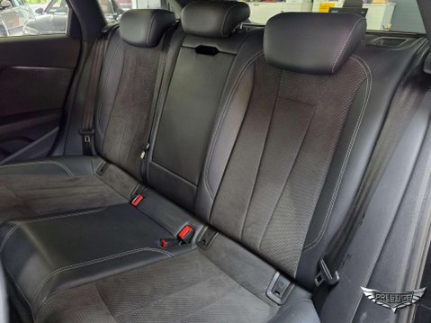 Audi A4 2.0 TFSI 40 Black Edition S Tronic Euro 6 (s/s) 5dr 30