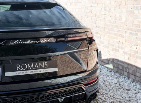 Lamborghini Urus 25