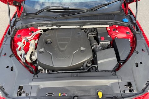 Volvo V90 D5 POWERPULSE R-DESIGN AWD 74