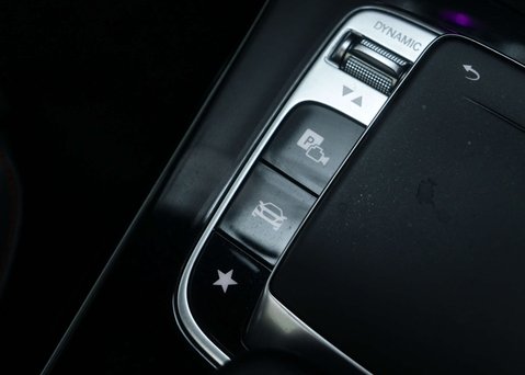 Mercedes-Benz A Class 1.3 A 180 AMG Line Premium Plus Auto 5dr 32