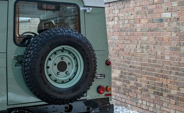 Land Rover Defender 90 Heritage Hard Top 20