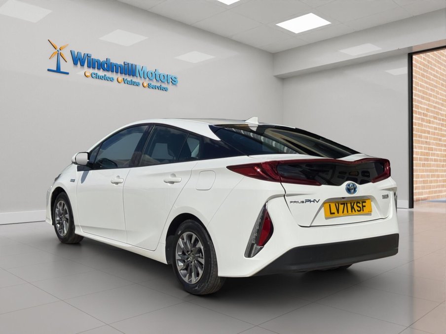 2021 Toyota Prius — image 8