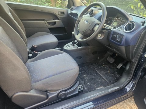 Ford Fiesta STYLE CLIMATE 16V 11