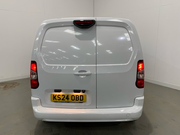 Citroen Berlingo Citroen Berlingo M Diesel 1.5 Blue HDi 100ps Van Driver 5