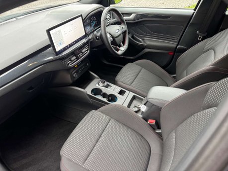 Ford Focus 1.5 Focus ST-Line EcoBlue Auto 5dr 39