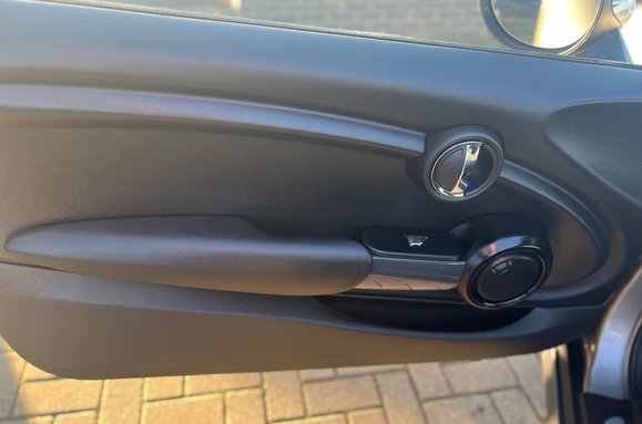 Mini Convertible COOPER AUTO HUGE SPEC 34