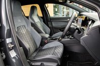 Volkswagen Golf R-LINE TSI 33