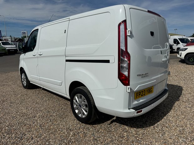 Ford Transit Custom SWB L1H1 Low Roof Limited 280 Air Con Alloys Sensors Cam EURO 6 9