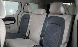 Volkswagen Id.Buzz Style One Owner Adaptive Cruise Electric Power Doors & Tailgate Rev Camera 21